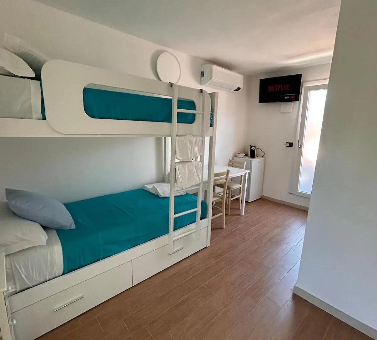 Penzion Villa Perla Marina di Massa