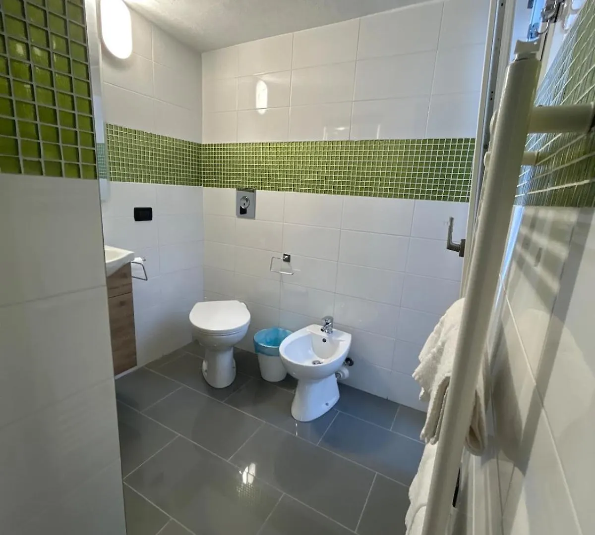 Villa Perla Marina di Massa Guest house