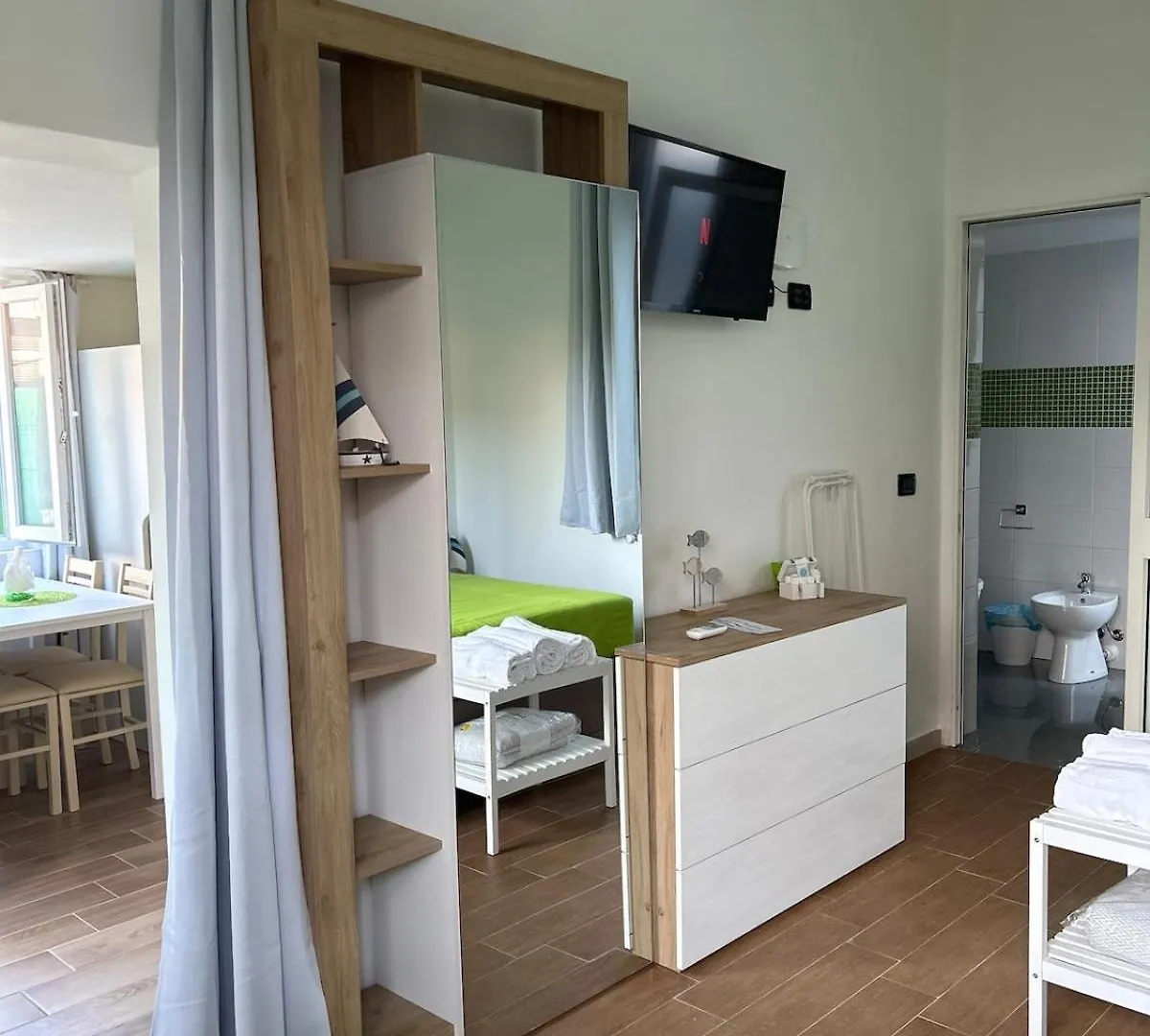 Guest house Villa Perla Marina di Massa Italy