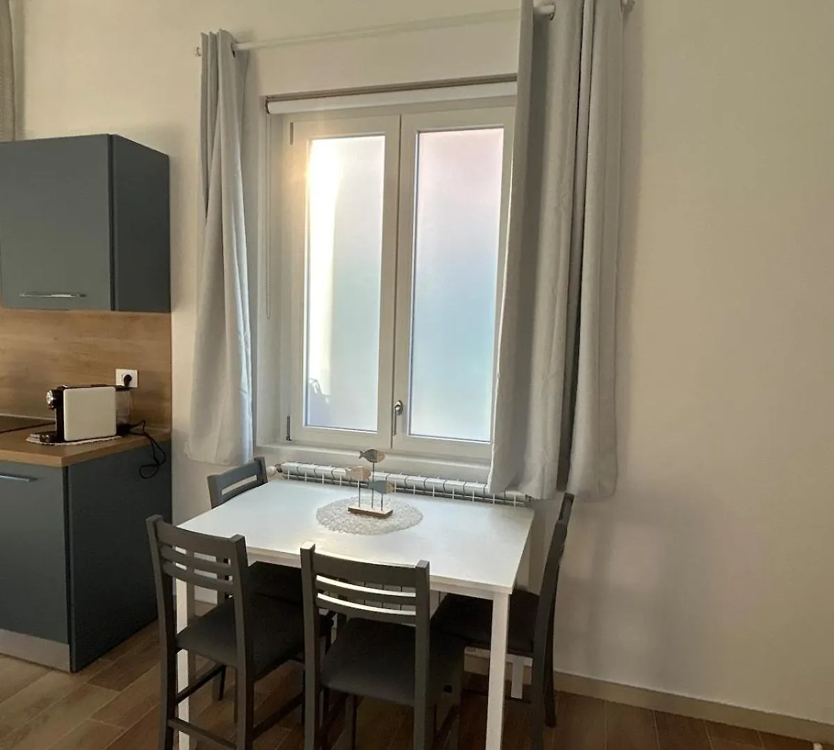 Villa Perla Marina di Massa Guest house